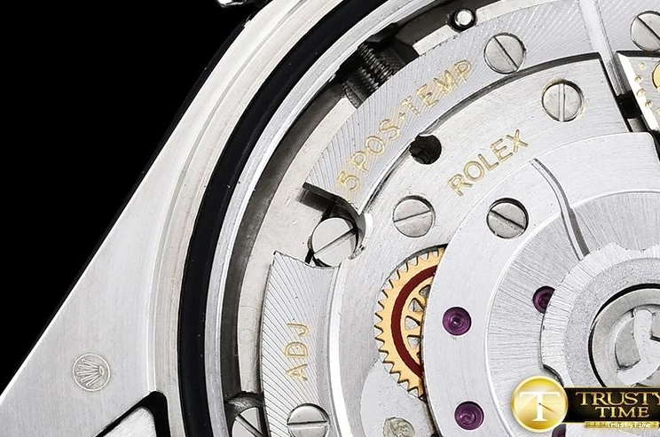 0213 RDD0207F – DayDate Compact 677